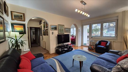 Karaburma 4.0 stan u vojnim zgradama