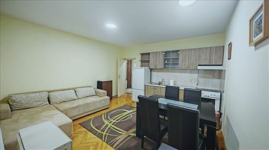 Karaburma jednoiposoban uknjižen, hitno