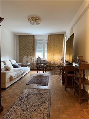 Kod Arene stan, Vlasnik