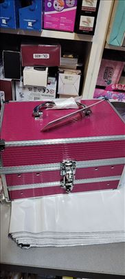 Kofer sa sminkom novo