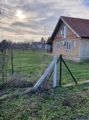 Kuća, Obrenovac, 105 m2