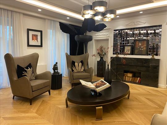 LUX stan kod Hrama Sv. Save