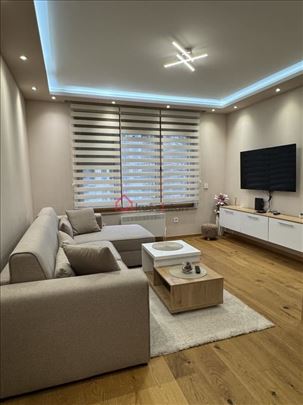 Novogradnja u centru. Lux namešten. Spa centar