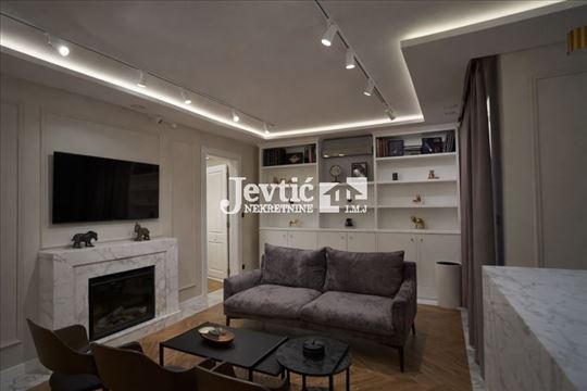 Poslovni prostor za ordinaciju ili polikliniku