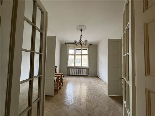 Stari Grad, Braće Jugović 112 kv  4.0  Salonac  - 