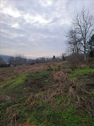 Susek, Koruška 600m2 gradj.zemlište HITNO!