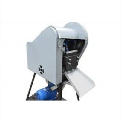 Trezo G-150T Guillotine (Cutter) for tobacco leave