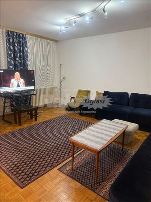 Trosoban stan, Karaburma, Stevana Hristića 80m2 