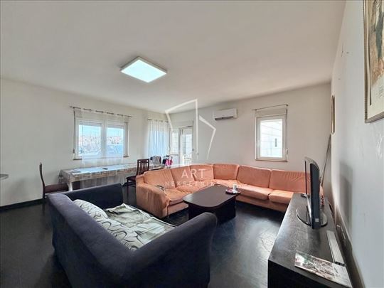 Uknjižen, novija gradnja, 76m2 + terasa 30m2 ID#14