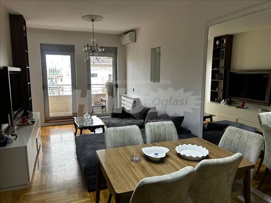 Crveni krst, Gajeva lux, vlasnik