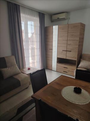 Garsonjera 27m2 , Raj