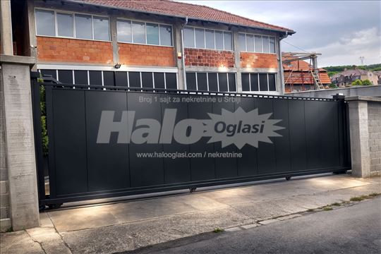  Hala 360m2 sa kancelarijom 