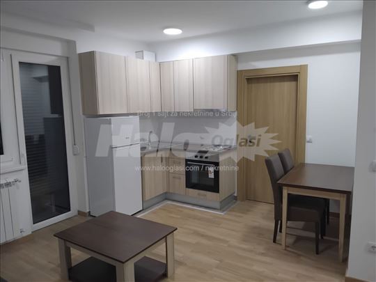 Izdajem nov stan u centru Kragujevca