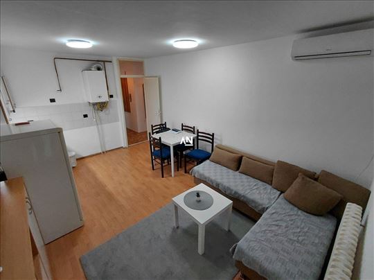 Palilula, Karaburma, Dragoslava Srejovića, 2,5 sta