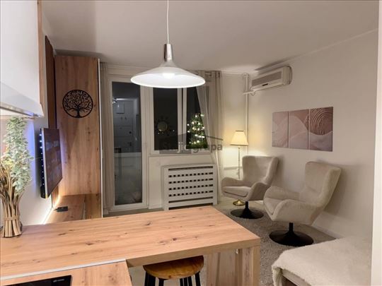 Luks, useljiv, moderan funkcionalan