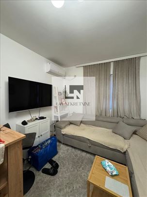 Mali stan na prodaju