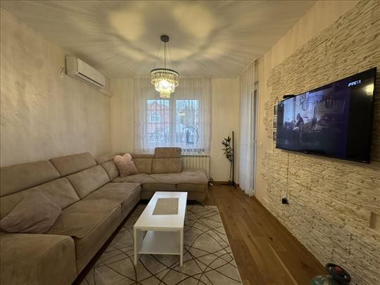 Novi Banovci, Pilota Milenka Pavlovića, 70.48 m2