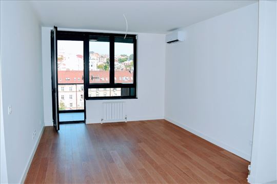 QUARTET 3-Jugoistok-odmah useljiv