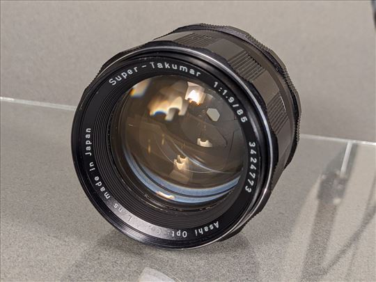 Asahi Super Takumar 85mm f1.9 M42