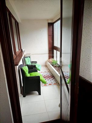 Dvosoban stan ugao Ustanicke i Vojislava Ilica