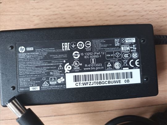  HP punjač 19.5 V pri 3.33 A