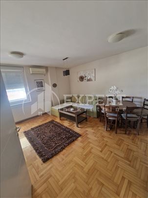 Izdaje se odličan stan na Bulevaru Nemanjića, 65m2