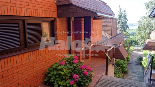 Izdajem jednosobsn stan