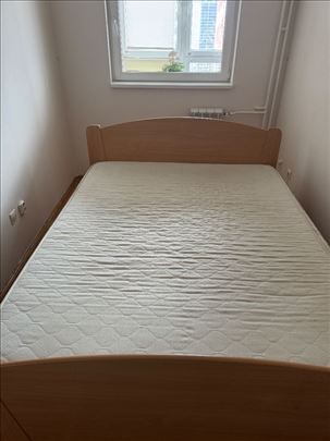 Krevet sa dve fioke+dušek