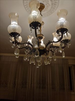 Luster sa 8 kugli i 60 kristala