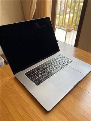 MacBook Pro 16” 2019, i9 / 16GB / 1TB