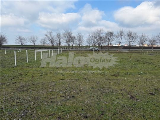 Plac u Starim Banovcima