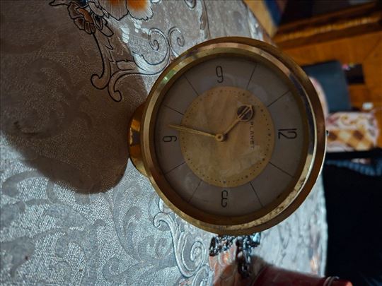 Planet - nemački sat