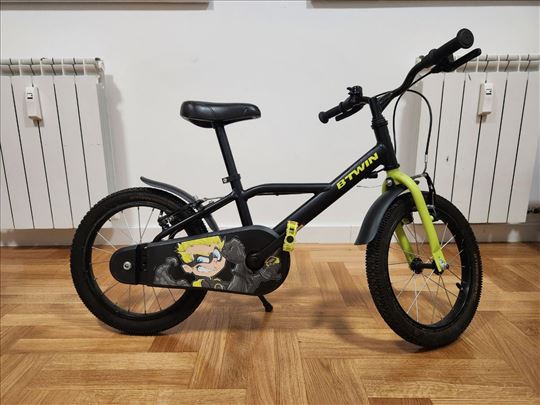 Prodajem dečji bicikl BTWIN (Decathlon).