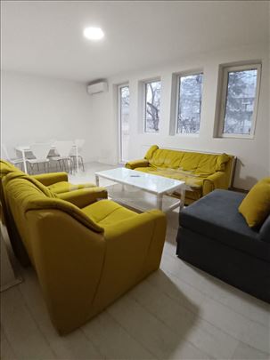 Stan iznad Big tržnog centra + 12m2 terase