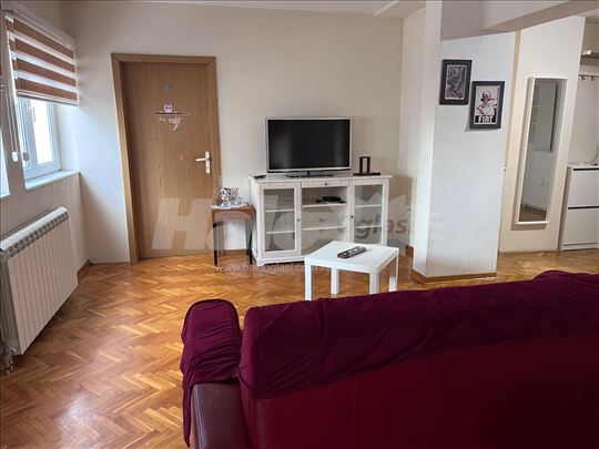 Crveni krst - dvosoban stan