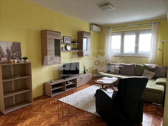 Dvosoban stan Subotica Centar