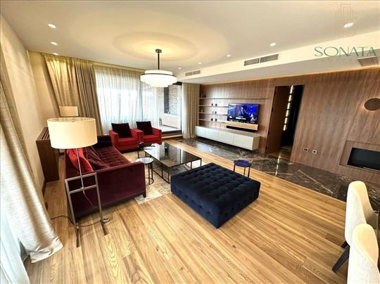 Ekskluzivan 5.0 penthaus, Kapije Vračara