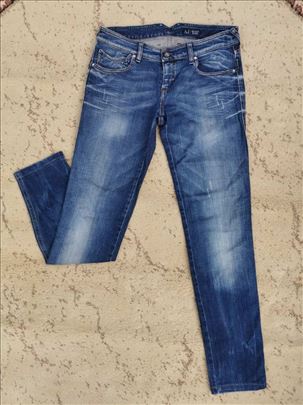 Farmerke Armani jeans 29