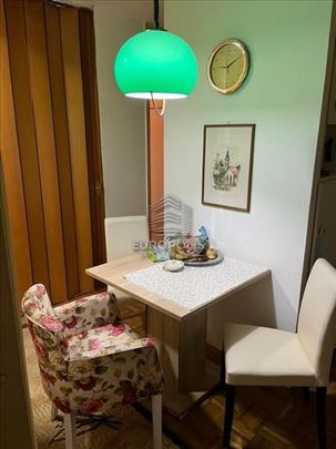 Funkcionalan stan od 43m² u bloku 23 ID#9087