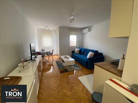 Garsonjera kod Snežnika 28m2