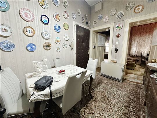 Gračanička 2.0 visina plafona 3.5m, uknjižen