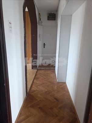 Indjija stan 65+terasa uknjizen 