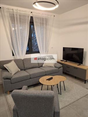 Izdaje Se 1.5 Stan Na PaŠinom Brdu