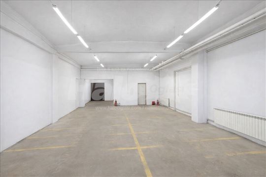 Izdajem magacin i kancelarije na Vilinim vodama