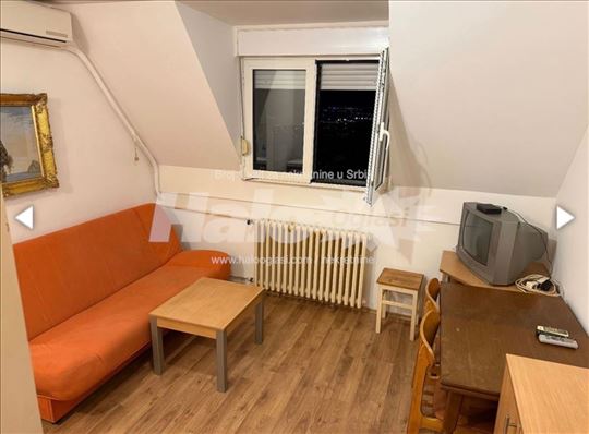 Izdajem namestenu garsonjeru na Dedinju od 1. maja