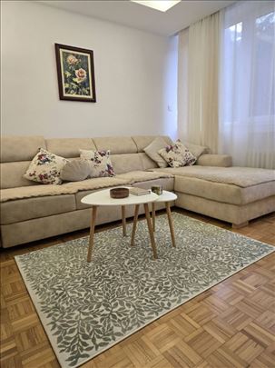 Kod Vuka, Zira, 2.0, cg, kompl. renoviran