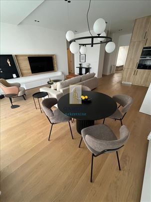 Lux 4.0 Stan Kod Hrama – 114m² + GaraŽno Mesto