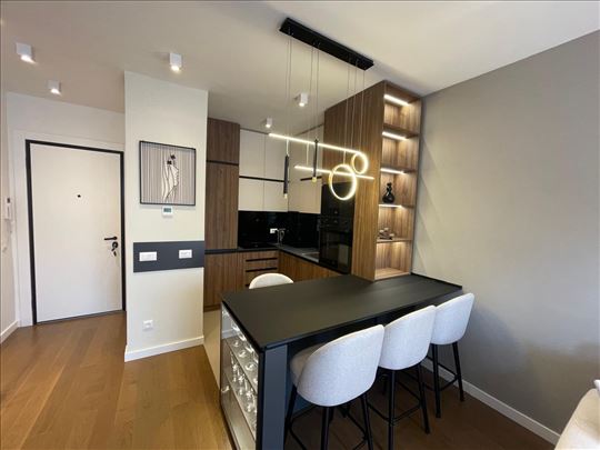 Moderan stan u blizini Južnog bulevara