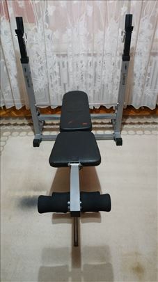 Multifunkcionalna klupa