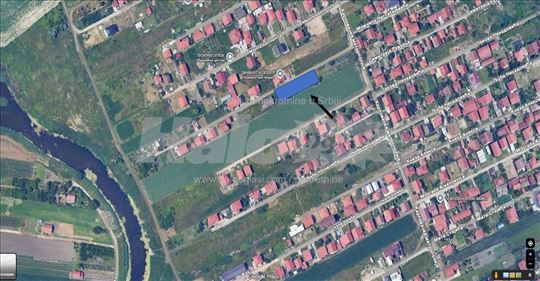 Na prodaju plac 10 ari, uknjižen, vlasništvo 1/1.